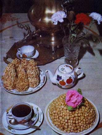 Chak-Chak — a tatarstan cuisine main course dish from Tatarstan — featuring deep-fried, honey-bound, stacked towers