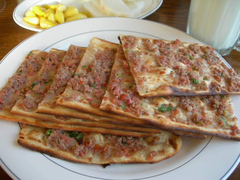Etli ekmek