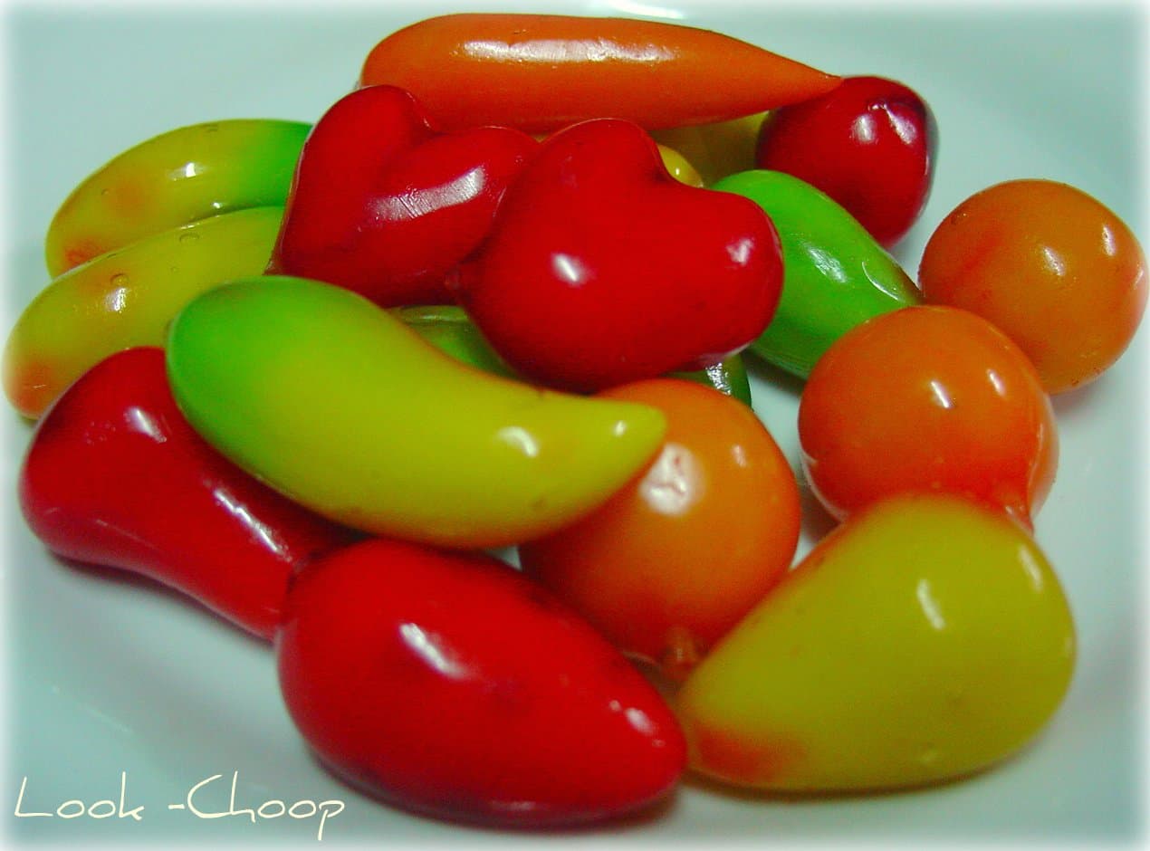 Luk chup — a thai dessert dish from Thailand — featuring mung bean paste, fruit-shaped molding, hand-painted color
