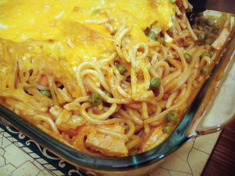 Tetrazzini — a american main course dish from United States — featuring cream sauce, wine-enriched, breadcrumb-topped